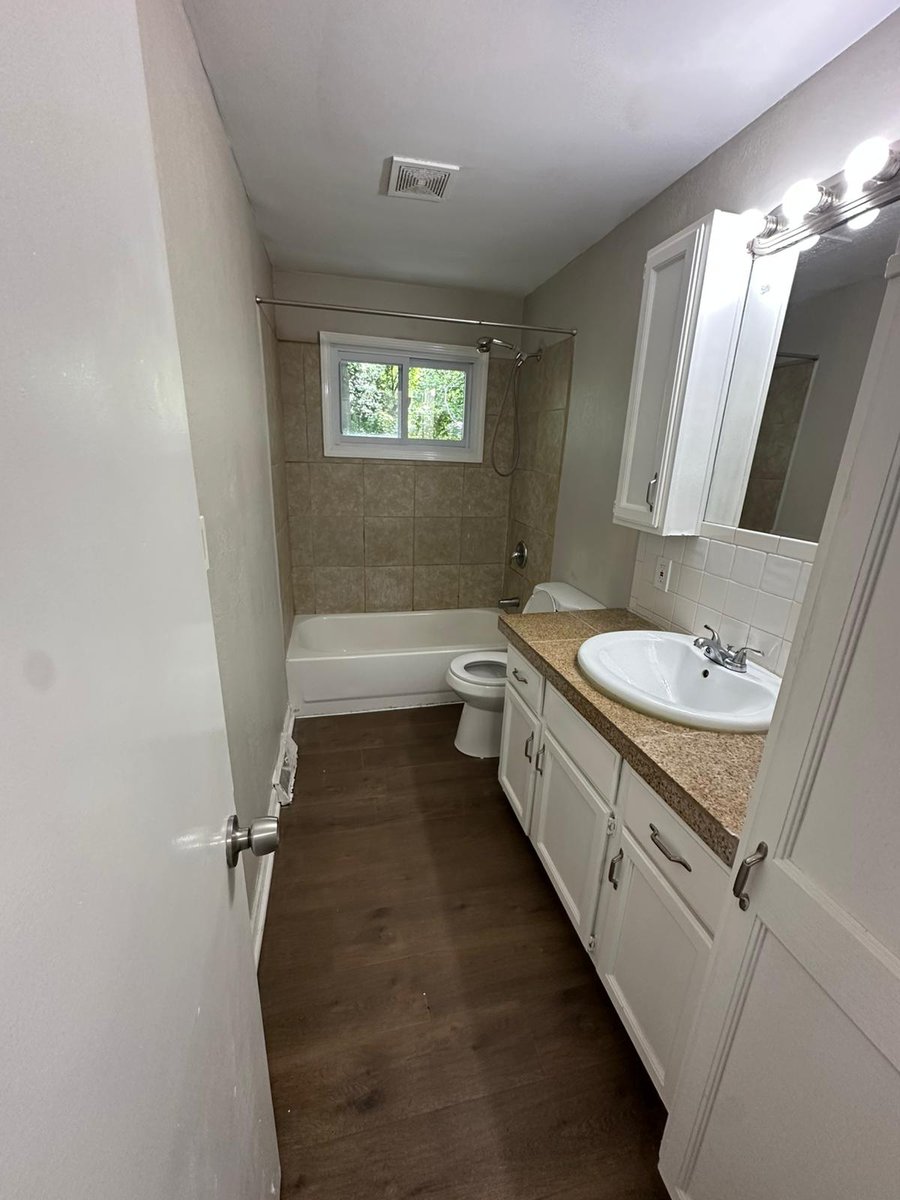 חדר רחצה שני - 11211 Herrick Ave, Kansas City, MO