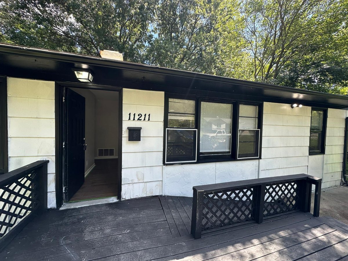 מסדרון - 11211 Herrick Ave, Kansas City, MO
